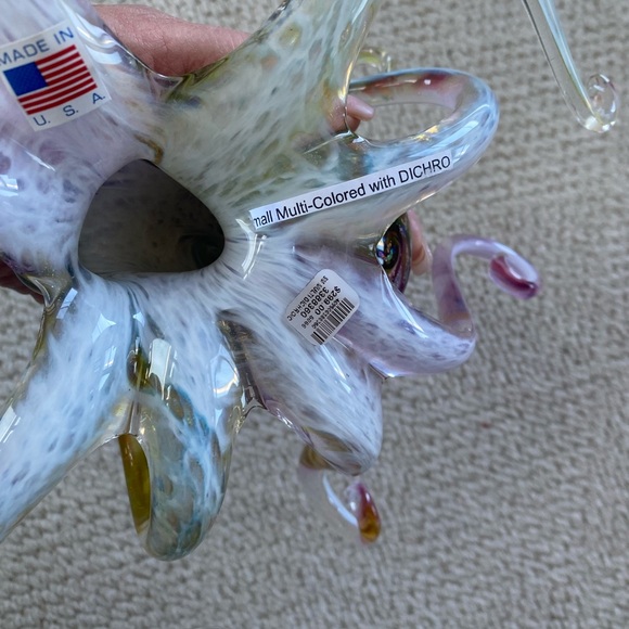 Handblown multicolored glass octopus. - Picture 3 of 6